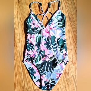 ☯️issa de'mar reversible pink hibiscus swimsuit XL